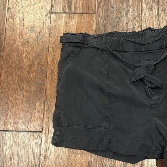 Medium AERIE Comfy Women's Black Shorts - Picture 9 of 9